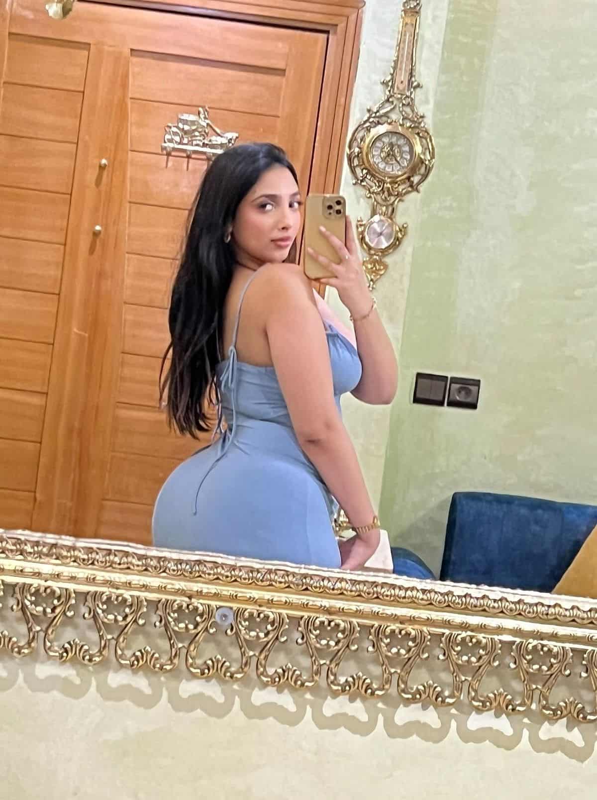 Verified call girls, escorts & night girls in Pakistan — profile photo