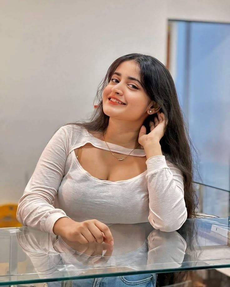 Verified call girls, escorts & night girls in Pakistan — profile photo