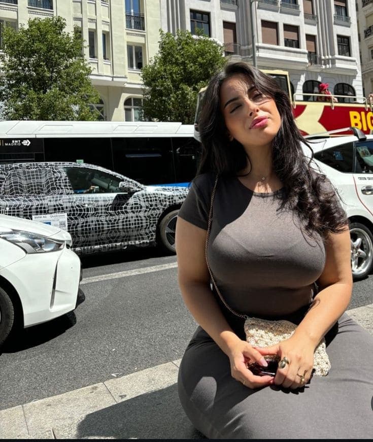 Verified call girls, escorts & night girls in Pakistan — profile photo